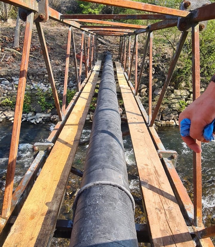 A 20 metre long pipe bridge which had been suffering from heavy corrosion having undergone repair via the Sylmasta Pipe Refurbishment System